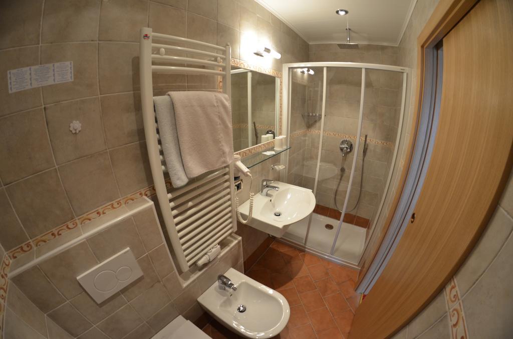 Bed and Breakfast Garni Ossi Santa Cristina Val Gardena Habitación foto