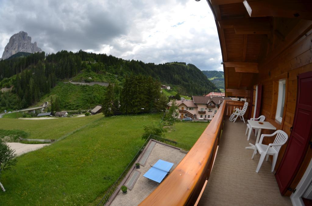 Bed and Breakfast Garni Ossi Santa Cristina Val Gardena Habitación foto